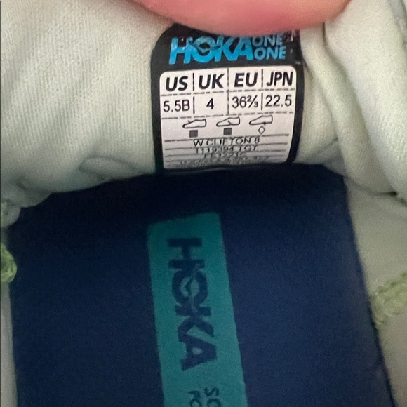 Hoka Clifton 8 Women's Blue and White Athletic Shoes - Picture 4 of 5